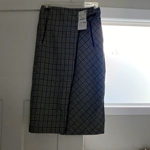 Zara skirt. Small. Retail $40